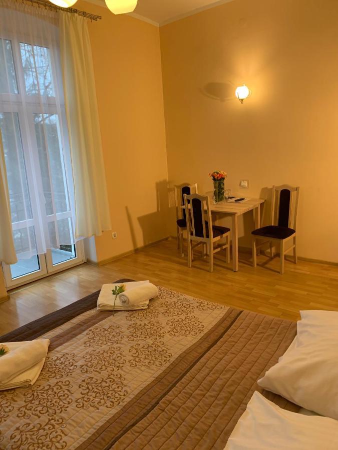 Ow Meduza I Biala Mewa Hotell Miedzyzdroje Eksteriør bilde