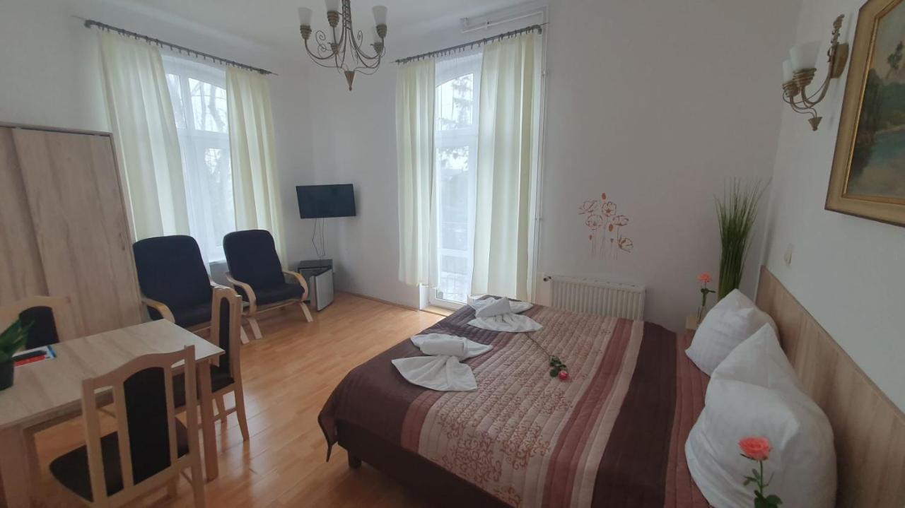 Ow Meduza I Biala Mewa Hotell Miedzyzdroje Eksteriør bilde